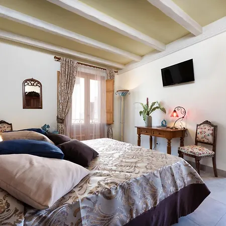 Azule Bed & Breakfast *