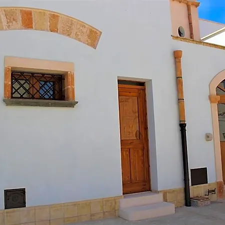 Azulè Bed & Breakfast 4*